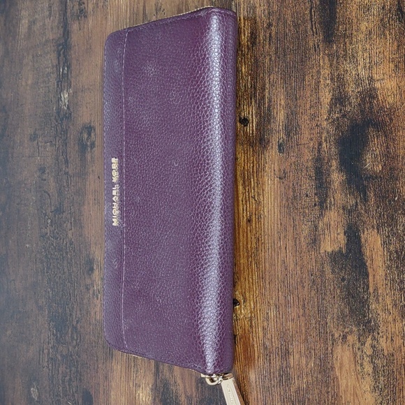 Michael Kors Plum Leather Mercer Zip Around Wallet - Picture 5 of 12